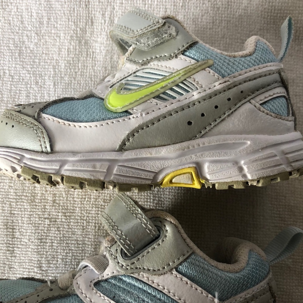 Nike Tennis Shoes Baby Size 5C
